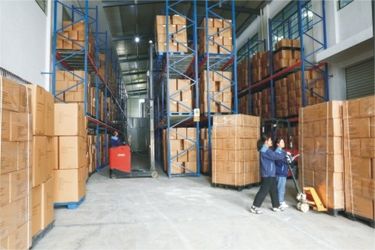 Ningbo Yolanda Spray Co., Ltd. 製造者の生産ライン