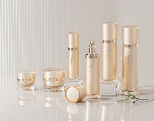 購入 6pcs 高級 アクリル化粧液ポンプ ボトルセット クリームコンテナ 30ml - 120ml online manufacture