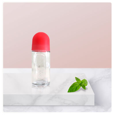 50ml ガラスロールオン デオドラント ボトル プラスチックの再充填可能なローラーボール 香水